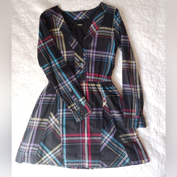 Dress - Picture 4 of 4